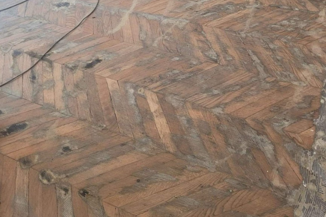 Réparation parquet endommagé