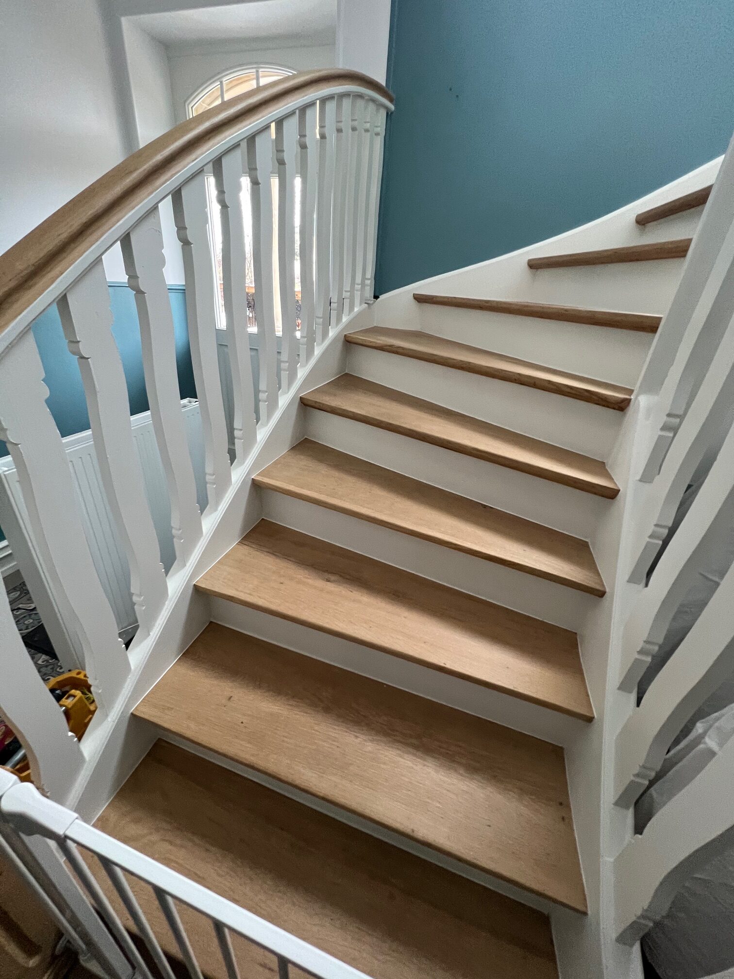 rénovation par ponçage d'un escalier bois a Obernai proche kayserberg Alsace